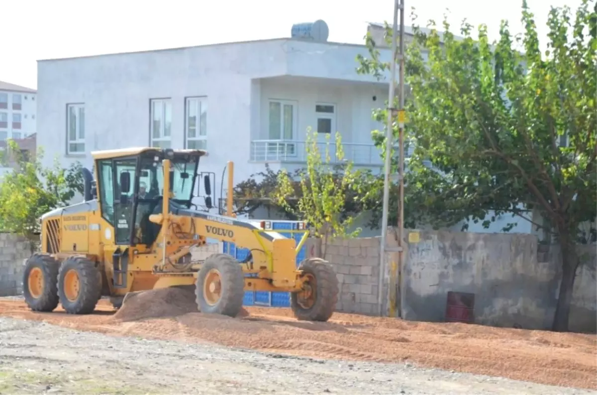 Kahta Belediyesi Asfalt Çalışmalarını Sürdürüyor