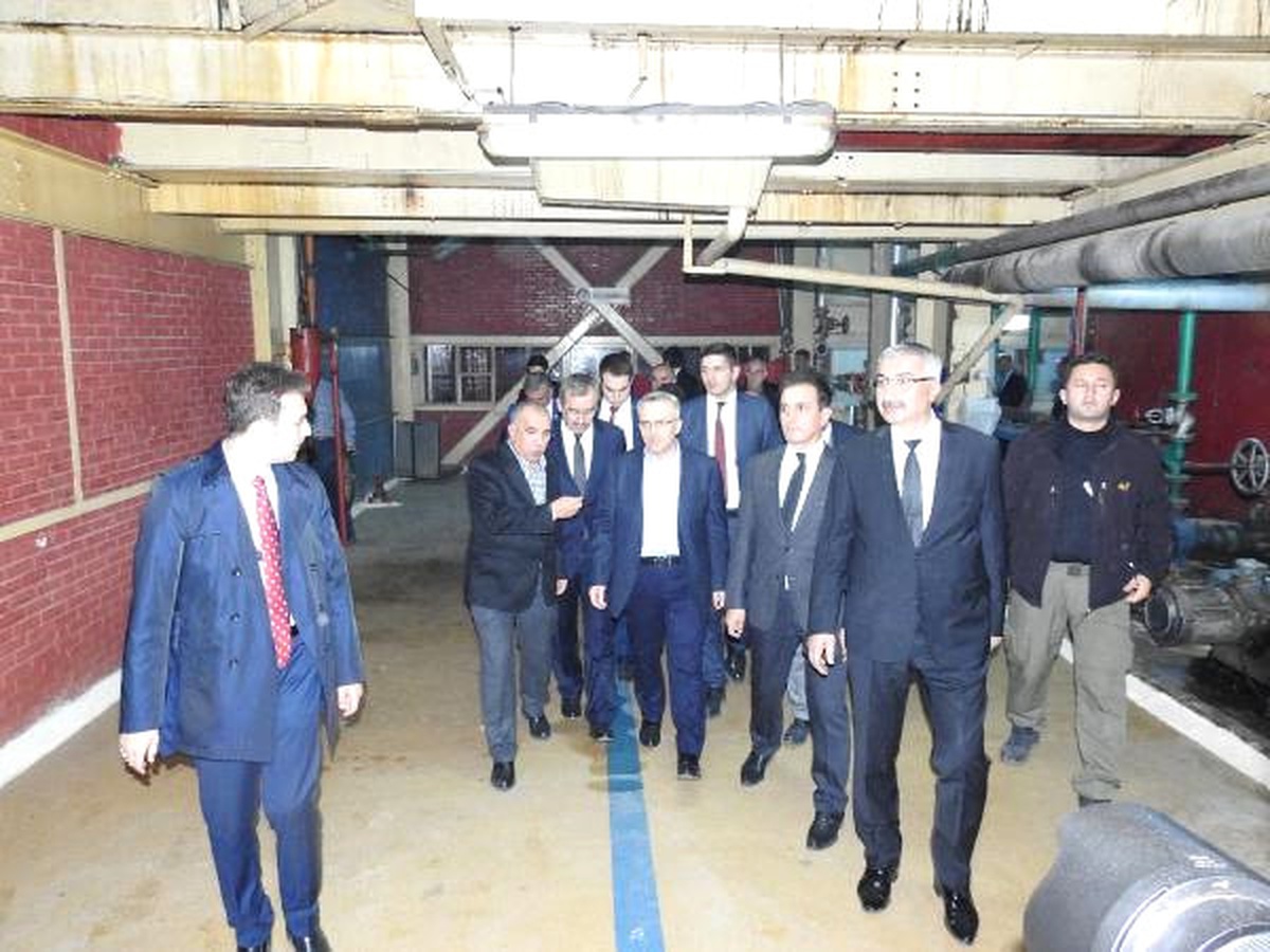 Maliye Bakanı Ağbal\'ın Amcasının Cenazesine Katıldı (2)