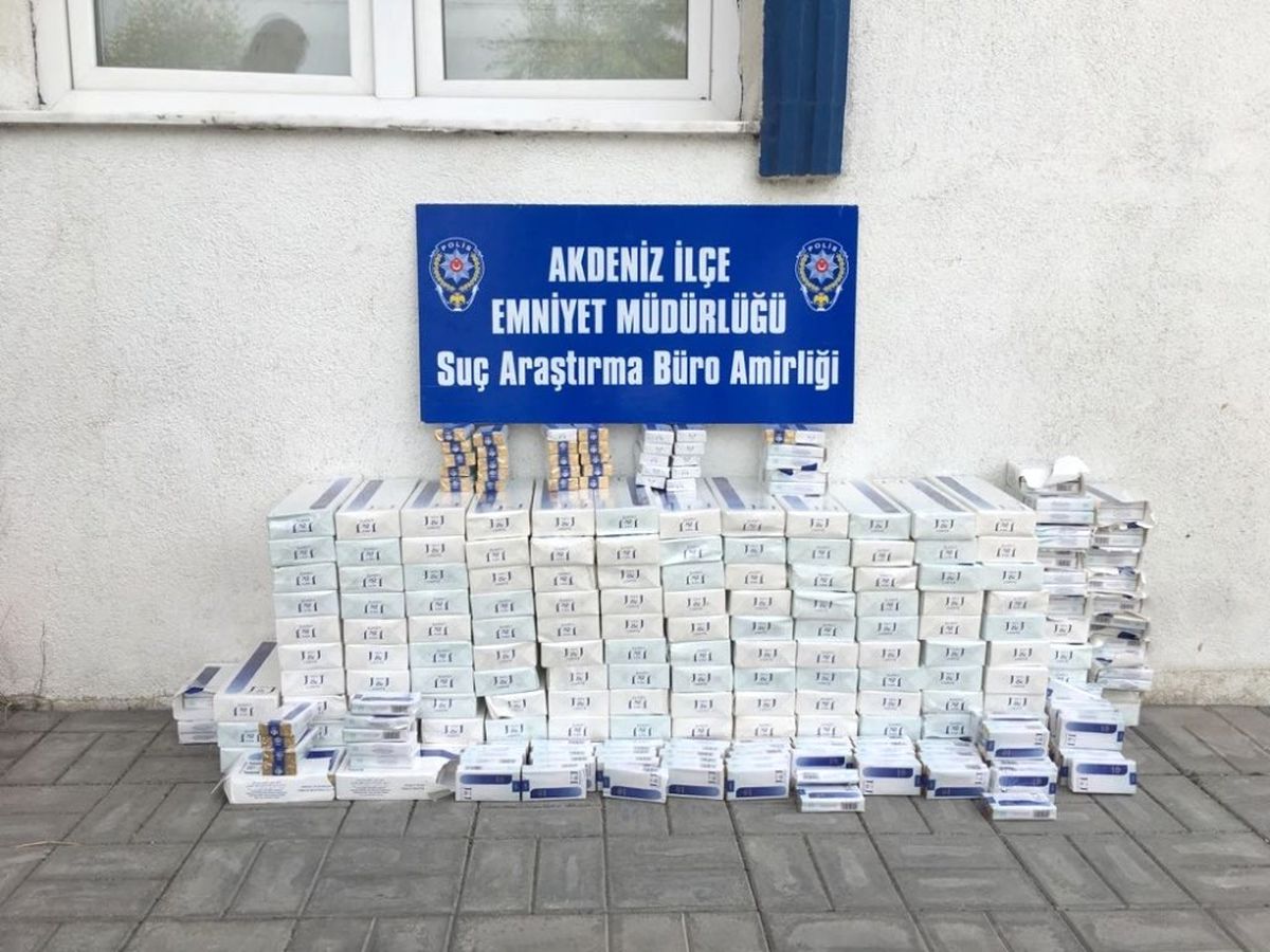 Mersin\'de Kaçak Sigara Operasyonu
