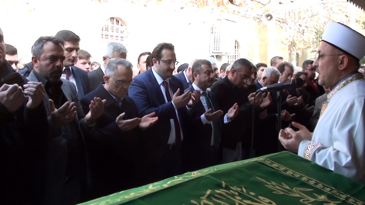 Naci Ağbal Amcasının Cenaze Törenine Katıldı