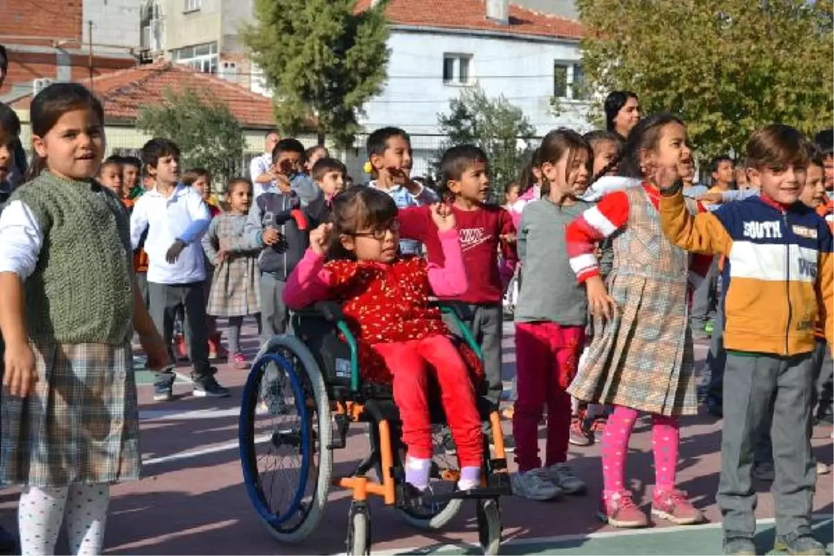 Öğrenciler Derse Spor Yaparak Giriyor