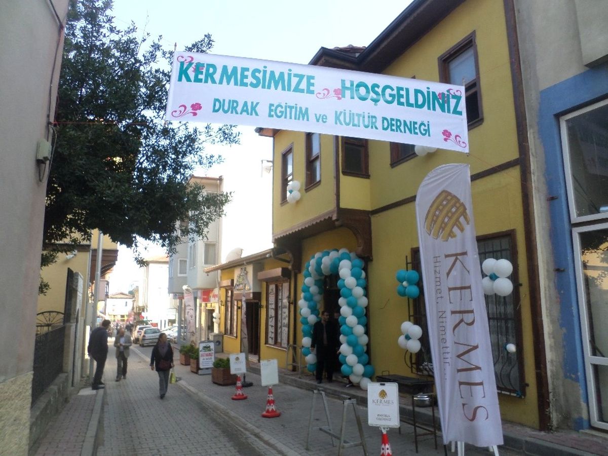 Öğrenciler Yararına Sonbahar Kermesine Yoğun İlgi