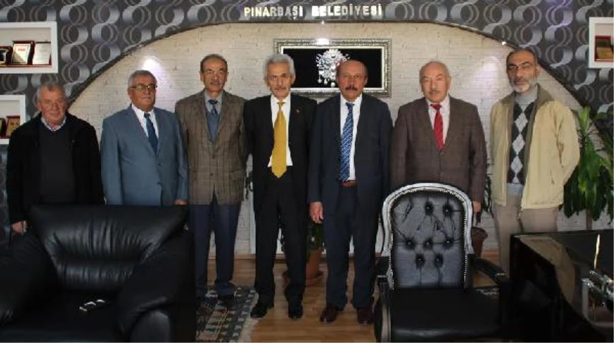 Pınarbaşı\'nda MHP\'li 7 Meclis Üyesi İstifa Etti