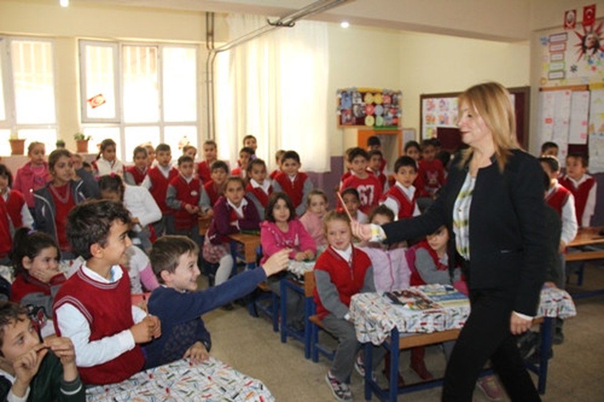 Samandağ Belediyesinden Öğrencilere Geri Dönüşüm Eğitimi