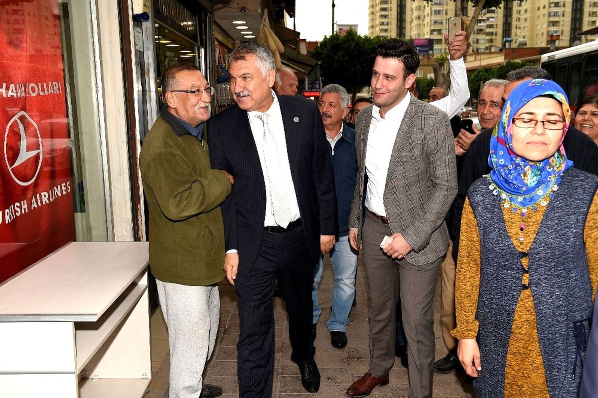 Seyhan\'da Asfalt Çalışmaları Sürüyor