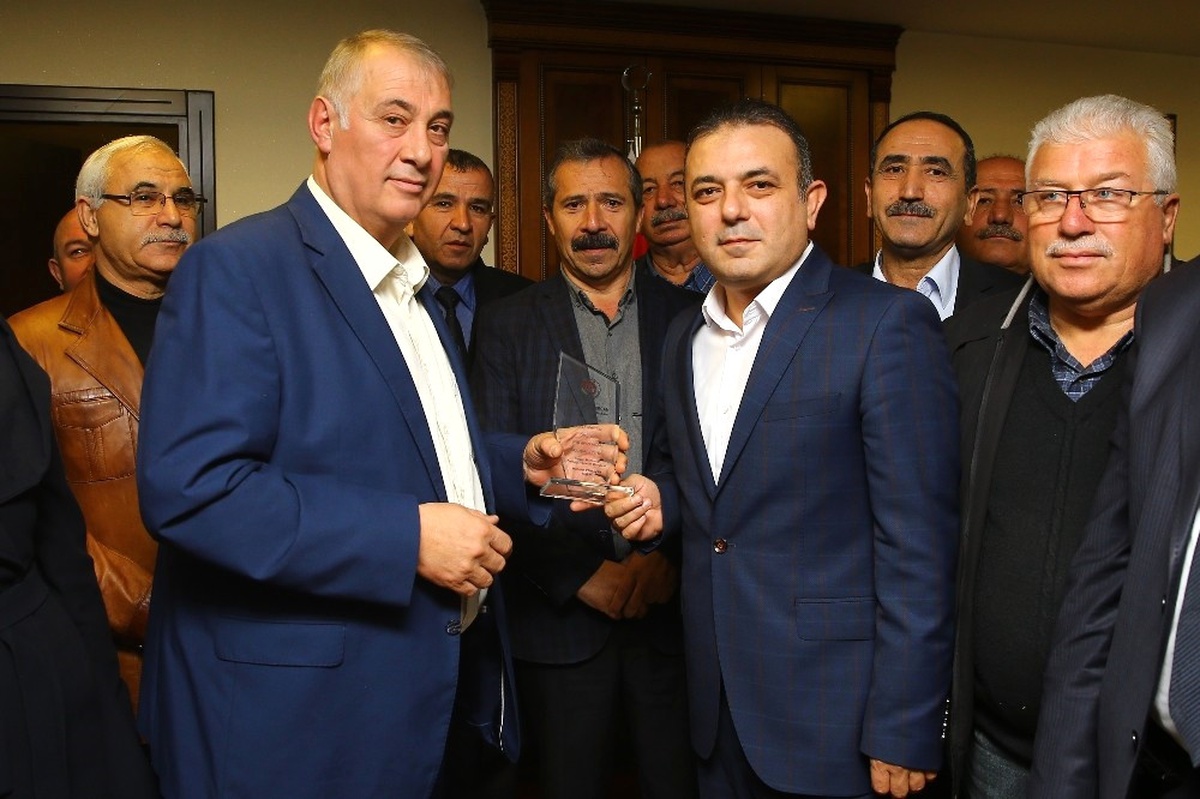 Sincanlı Muhtarlardan, Göreve Yeni Gelen Sincan Belediye Başkanı Ercan\'a Ziyaret
