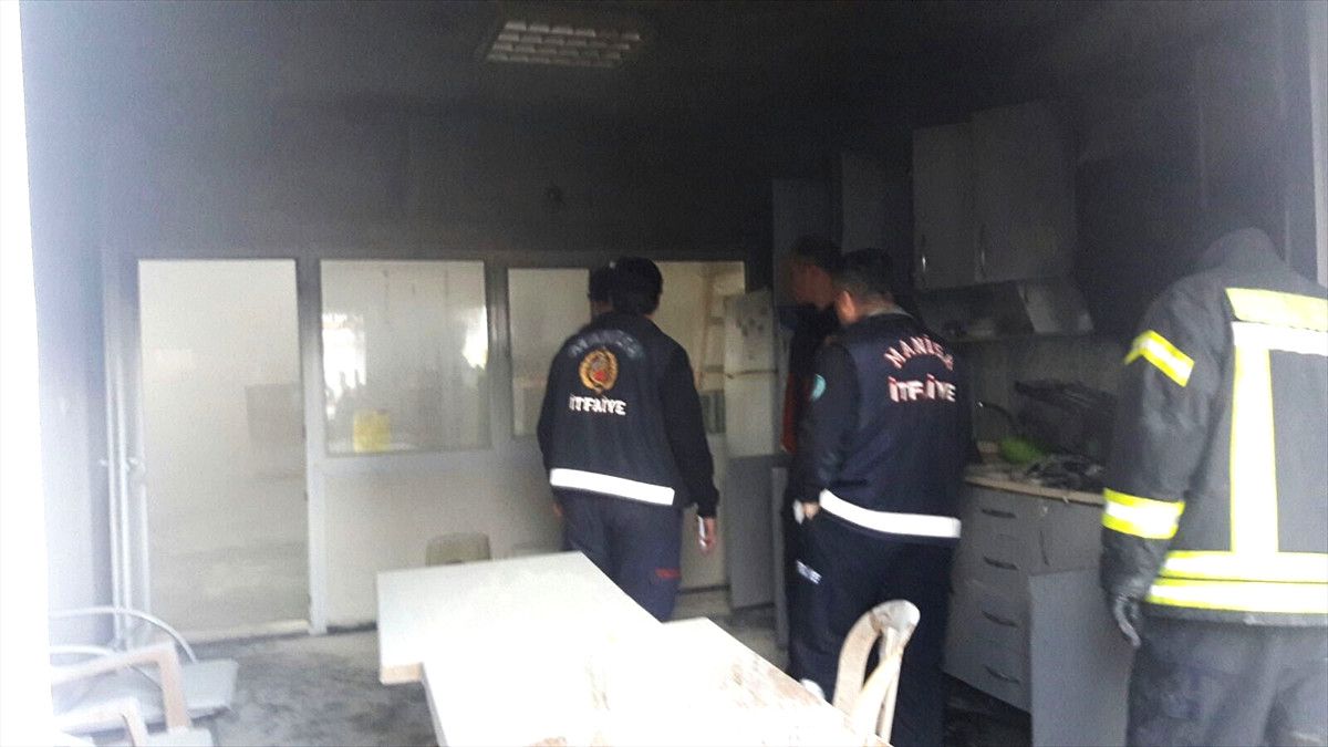 Turgutlu\'da Fabrika Yangını