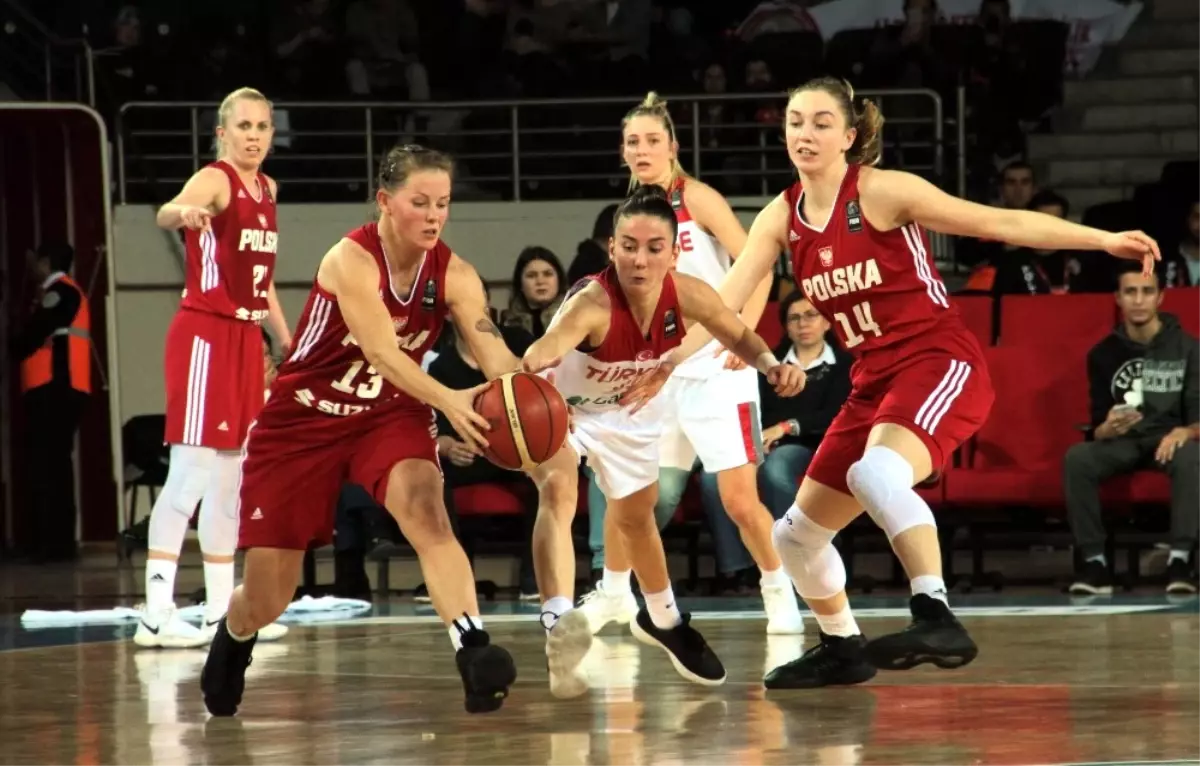 2019 Kadınlar Avrupa Basketbol Şampiyonası Elemeleri: Türkiye: 73 - Polonya: 53