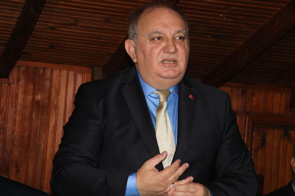 AK Parti Edirne İl Başkanı Akmeşe, Muhtarlarla Bir Araya Geldi