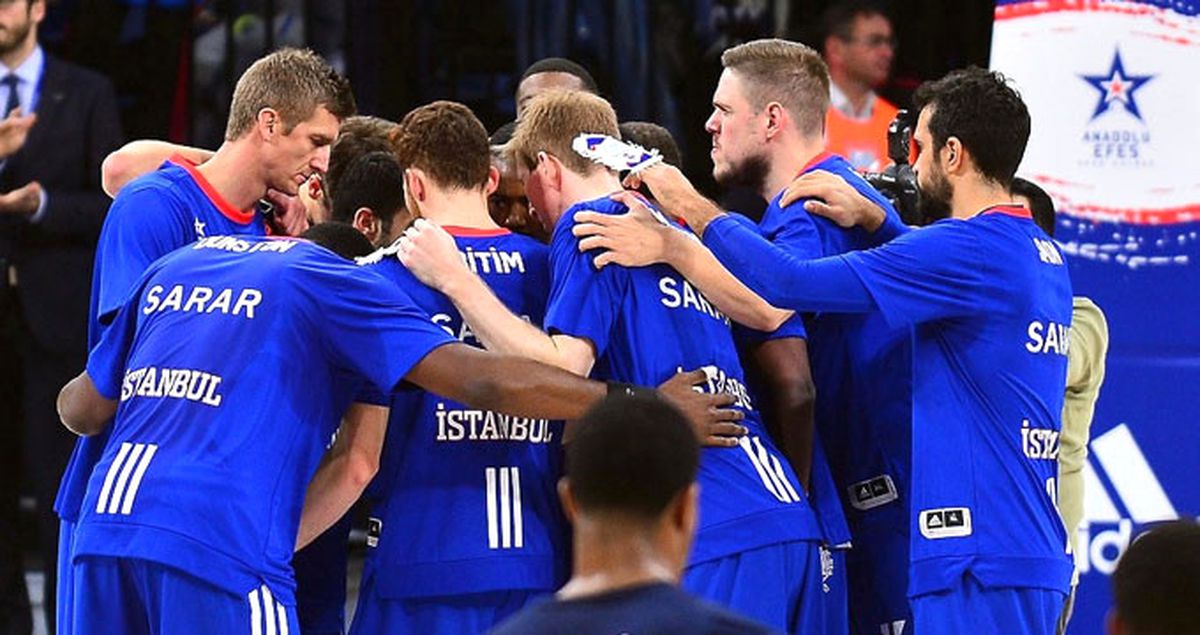 Anadolu Efes, Panathinaikos\'u Ağırlıyor