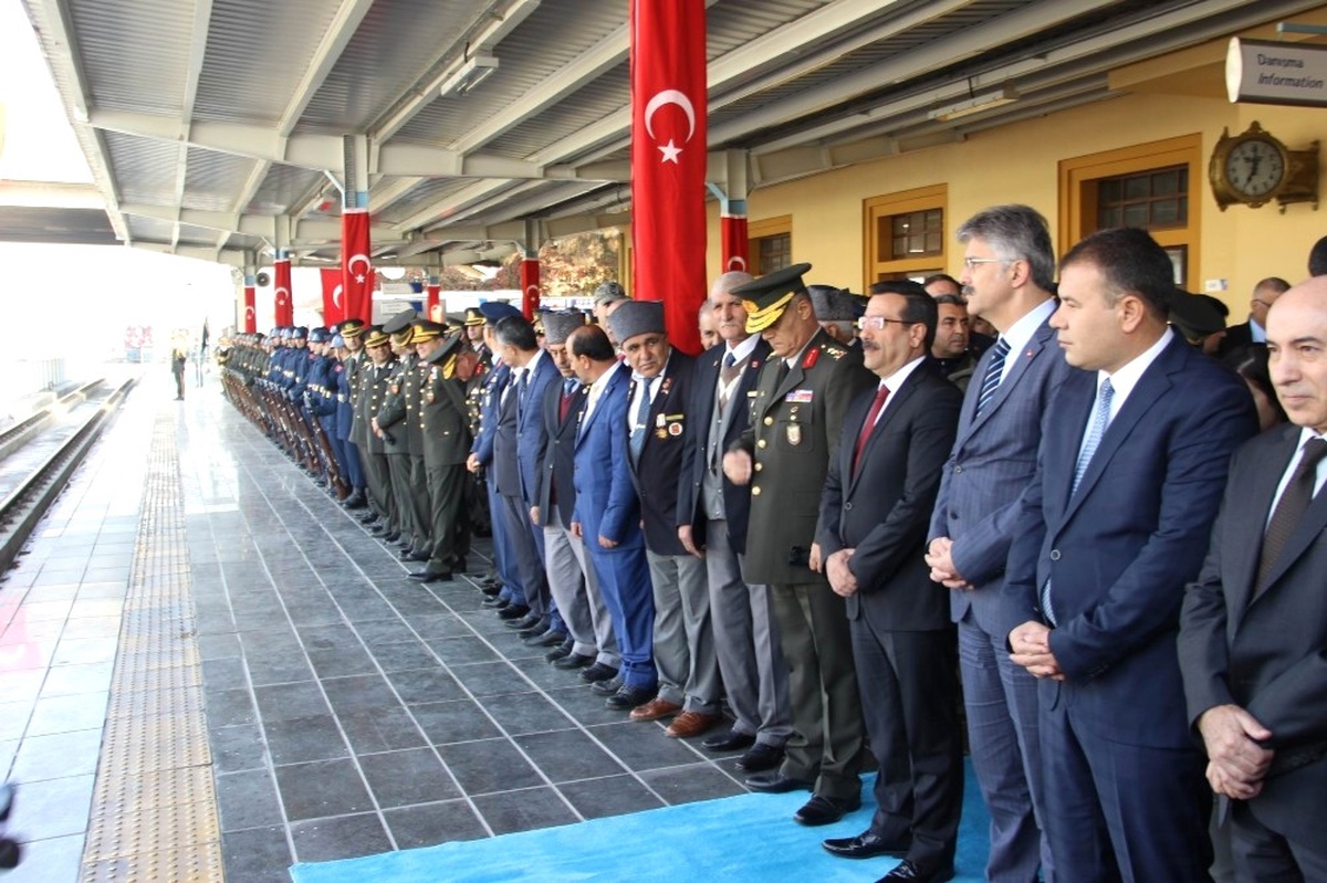 Atatürk\'ün Diyarbakır\'a Gelişinin 80\'inci Yılı Kutlandı
