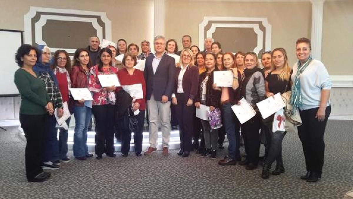 Avcılar Belediyesi\'nde Çiftler İçin Evlilik Semineri Düzenlendi