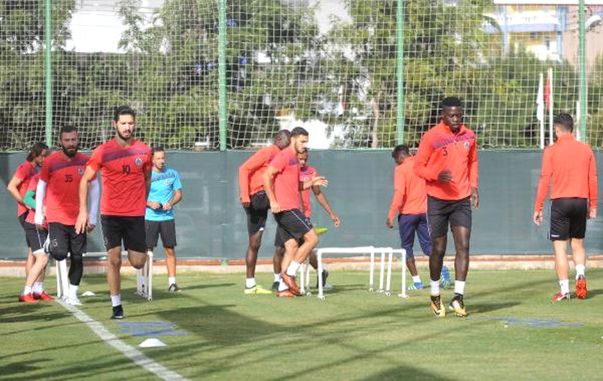 Aytemiz Alanyaspor\'da, Evkur Yeni Malatyaspor Hazırlıkları Sürüyor