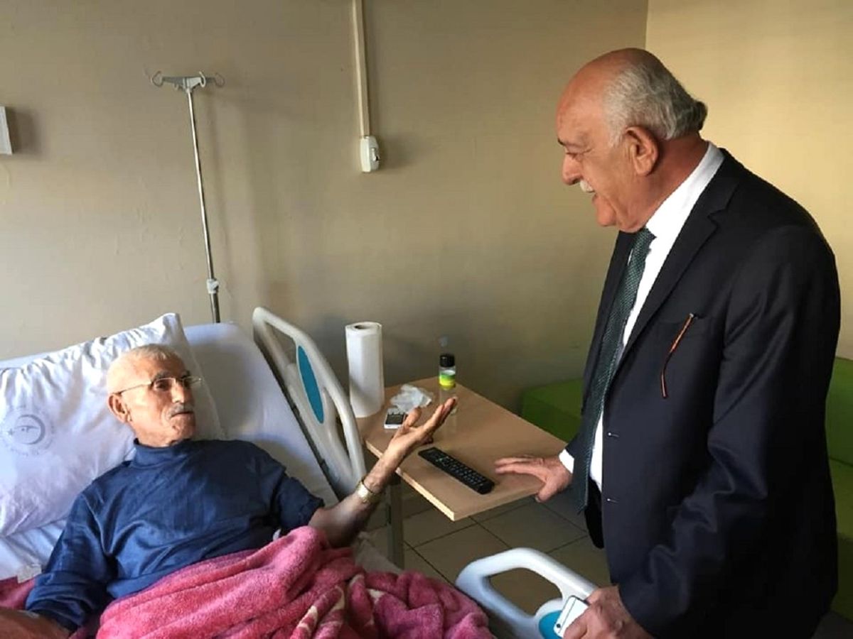 Başkan Seyfi Dingil\'den Hastalara Moral Ziyareti
