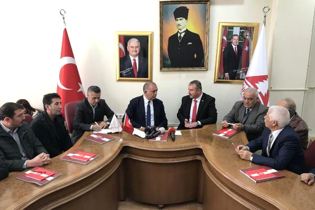 CHP\'li Gürsel Tekin Ankara\'da Mobilyacı Esnafının Sorunlarını Dinledi