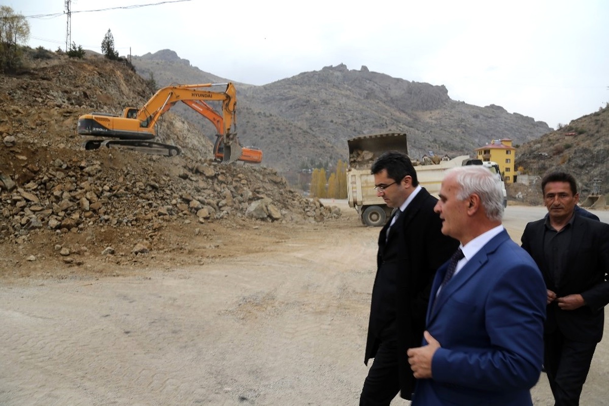 Gümüşhane Köy Yollarında Sıcak Asfalt Dönemi Başlıyor