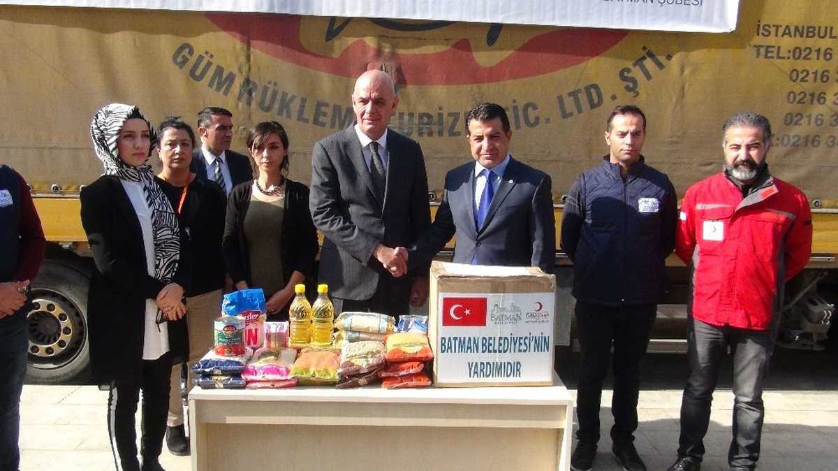 Irak\'taki Depremzedeler İçin Batman\'dan 1 Tır Yardım Yola Çıktı