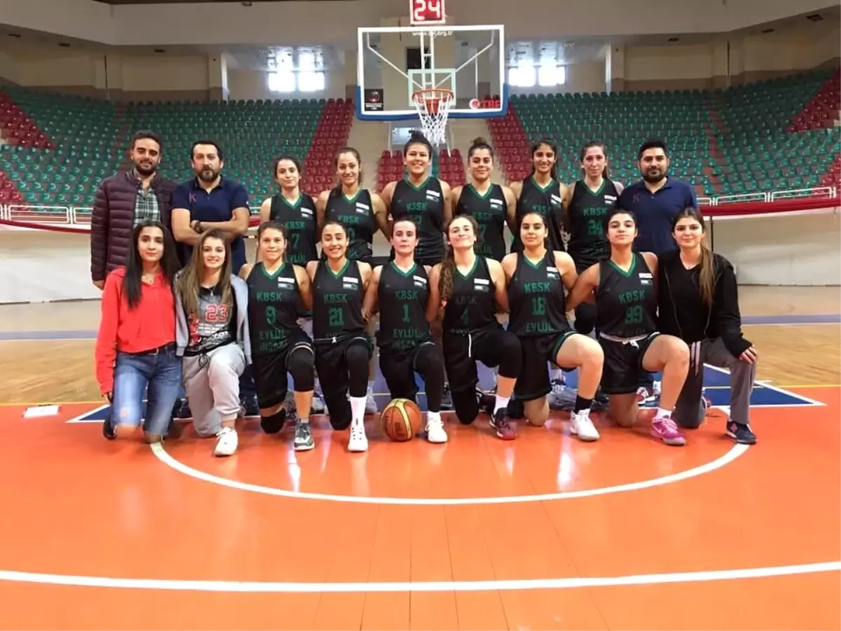 Kayapınar Belediyesi Kadın Basketbolcular Zirveyi Zorluyor