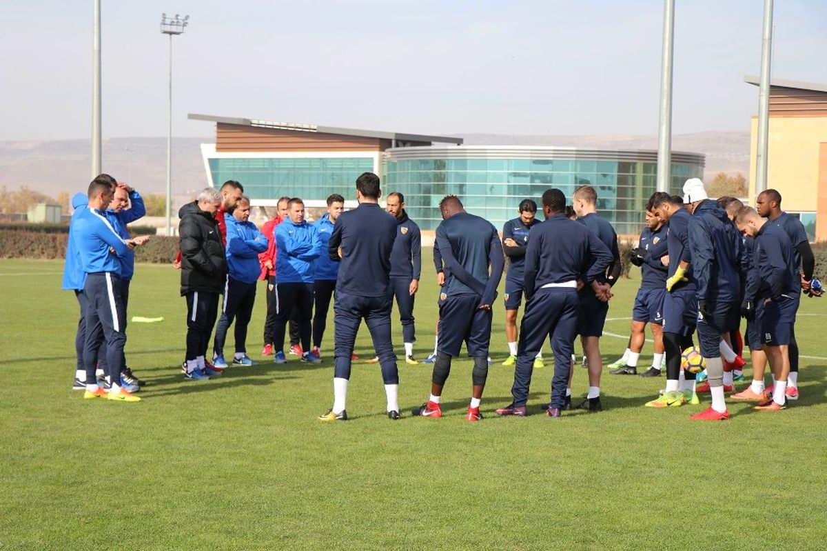 Kayserispor\'da Gençlerbirliği Mesaisi Devam Ediyor