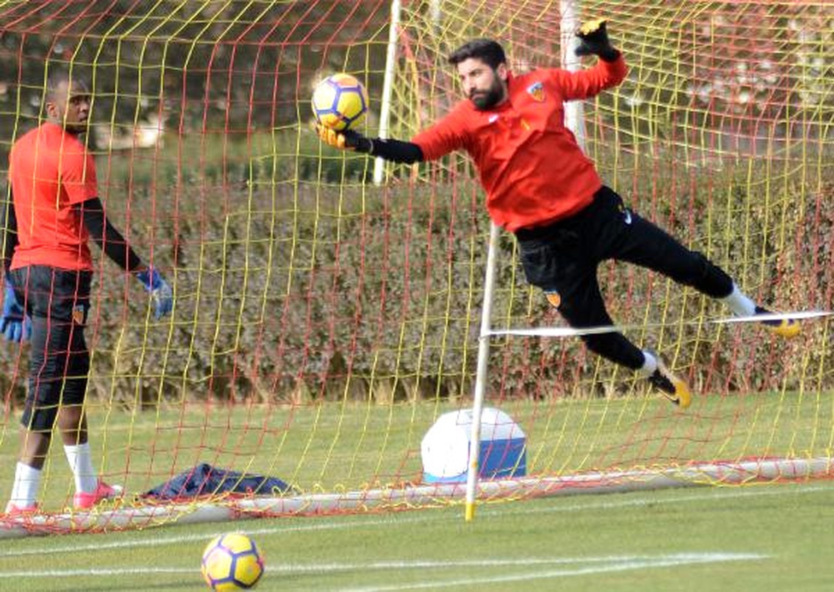 Kayserispor Kalecisi Muammer Yıldırım: "Takım Olarak Kenetlendik"