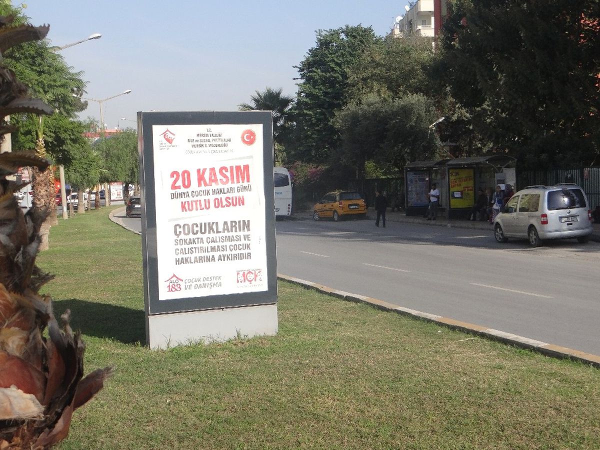 Sarı: "Sokakta Çalışan Çocuklara Para Verilmemeli"