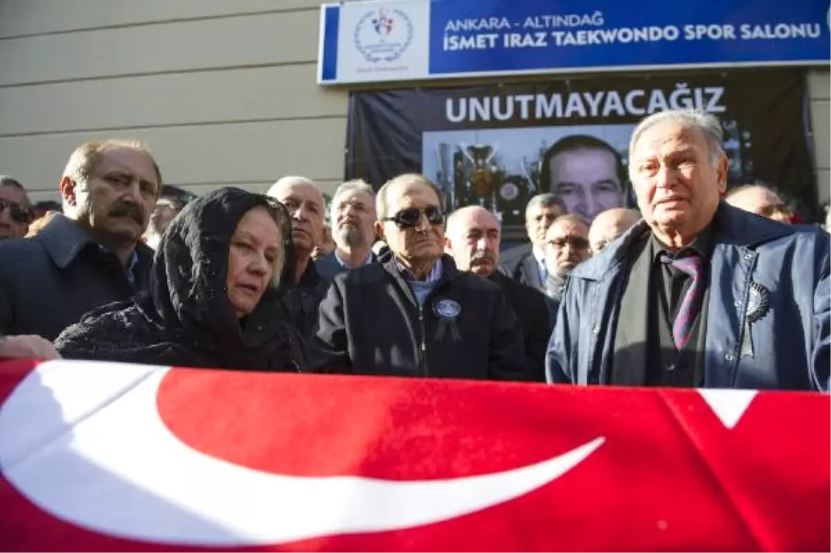 Taekwondo\'nun Babası İsmet Iraz, Son Yolculuğuna Uğurlandı