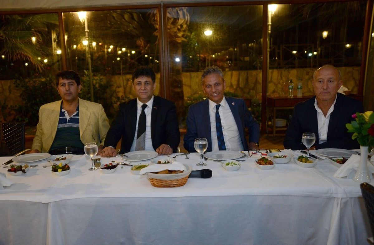 Türsab Başkan Adayları Alanya\'da Acente Temsilcileriyle Bir Araya Geldi