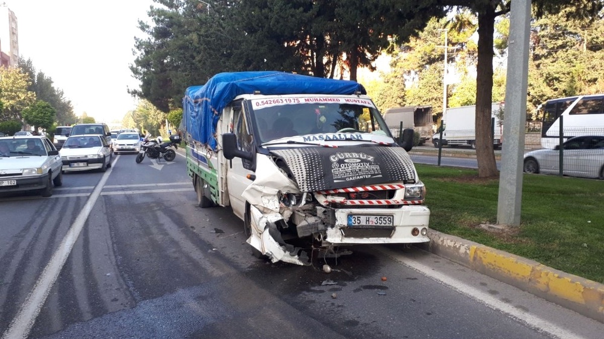 Adıyaman\'da Zincirleme Trafik Kazası