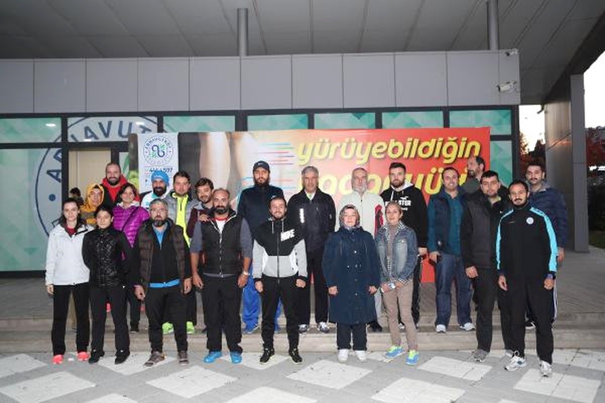 Arnavutköy Belediyesi\'nden "Sağlıklı Yürüyüş" Kampanyasına Destek