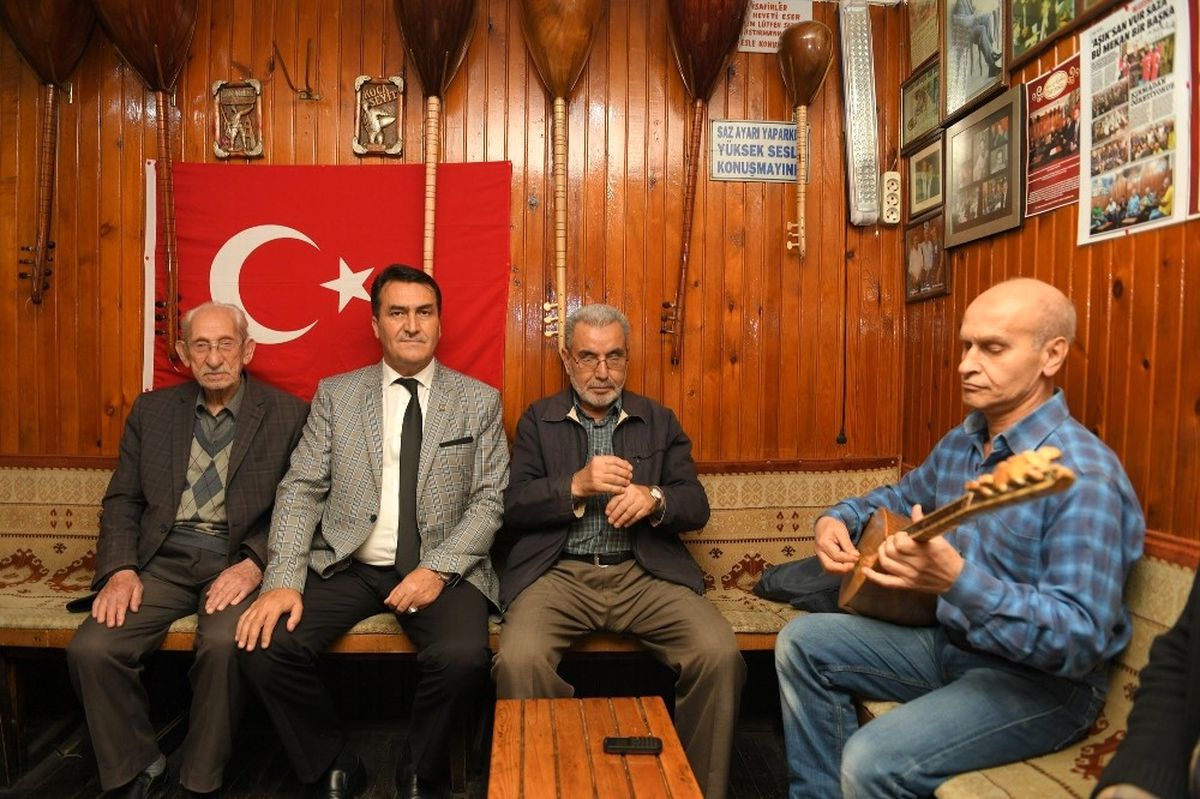 Aşıklar Çaldı, Başkan Söyledi