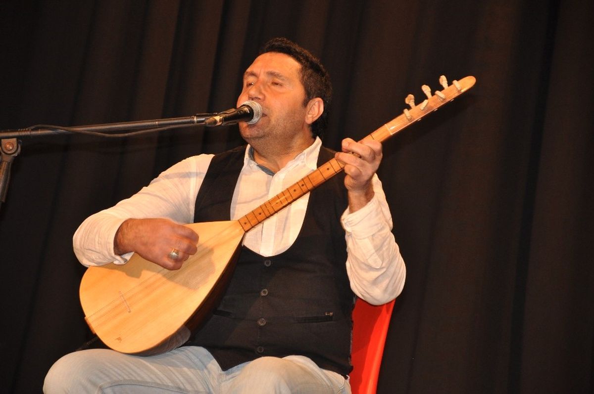 Bir Saz Bir Söz\' Şiir ve Müzik Dinletisi