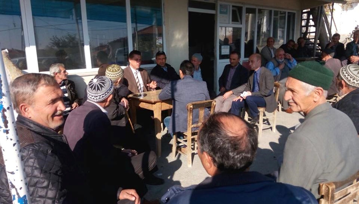 Büyükşehir Gördesli Muhtarlarla Temaslarını Sürdürüyor