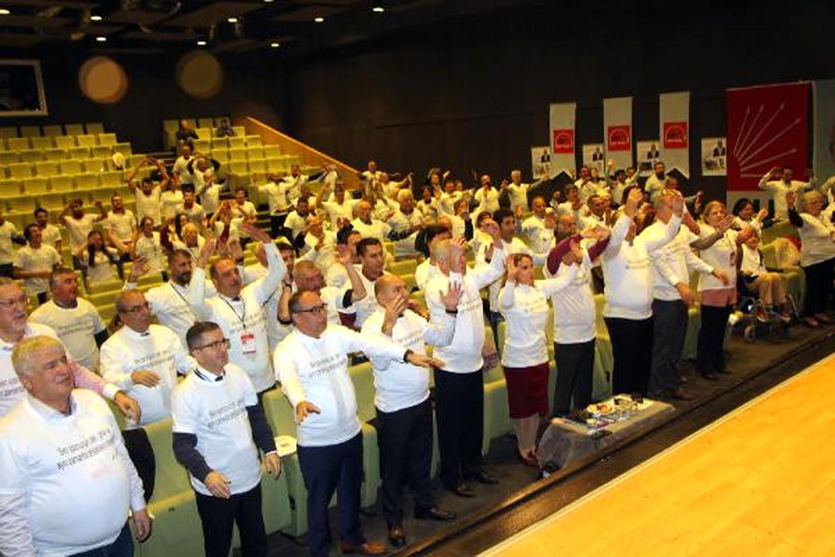 CHP\'liler Kurul Toplantısına Egzersizle Başladı