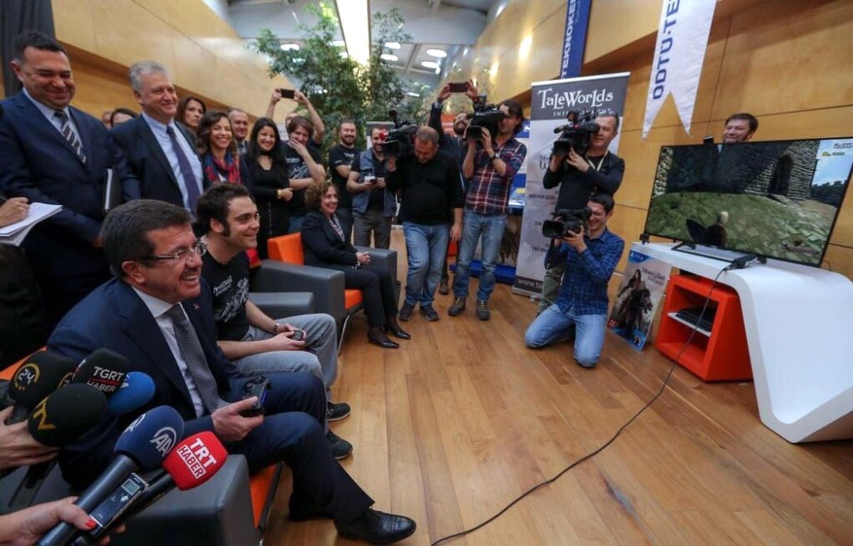 Ekonomi Bakanı Zeybekci\'den Oğluna: "Tarık Efe Bu Hafta Sonuna Hazır Olsun"