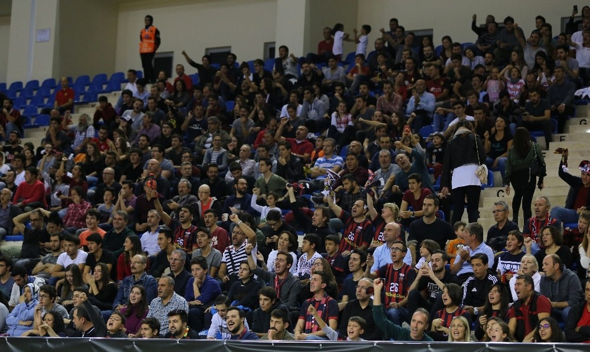 Eskişehir Basket-Fenerbahçe Maçının Biletleri Tükendi