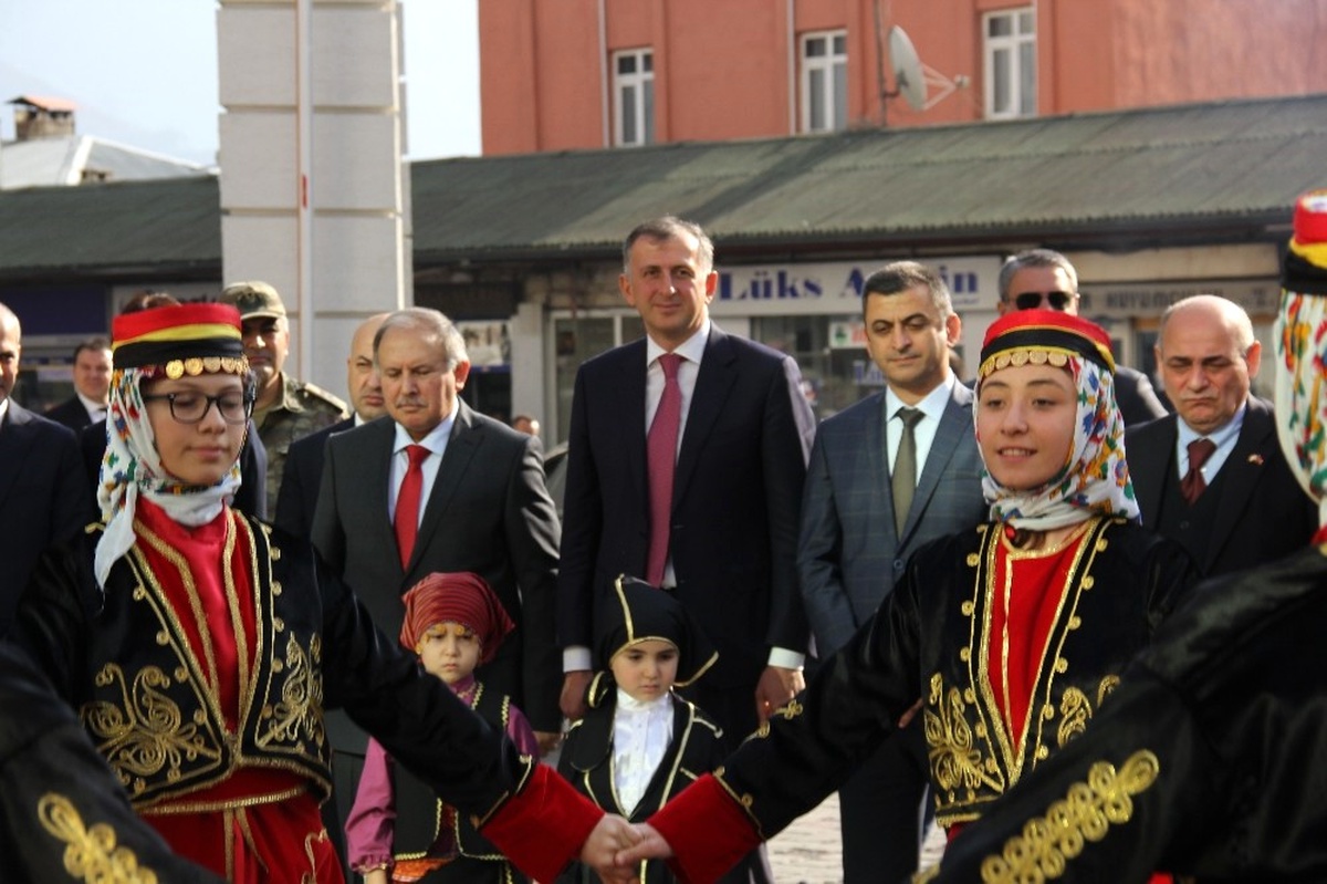 Gürcistan Acara Özerk Cumhuriyeti Hükümet Başkanı Zurab Pataradze Artvin\'de