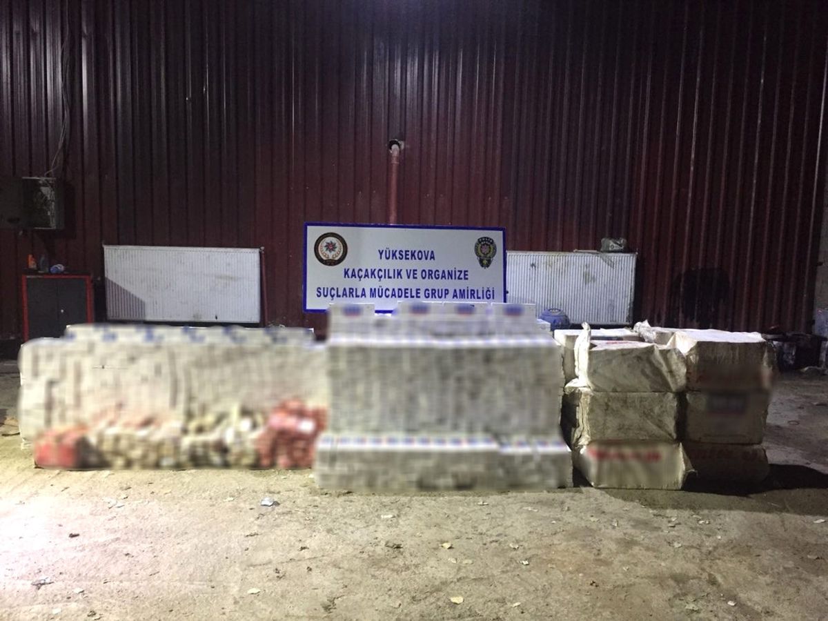 Hakkari\'de 28 Bin Paket Kaçak Sigara Ele Geçirildi