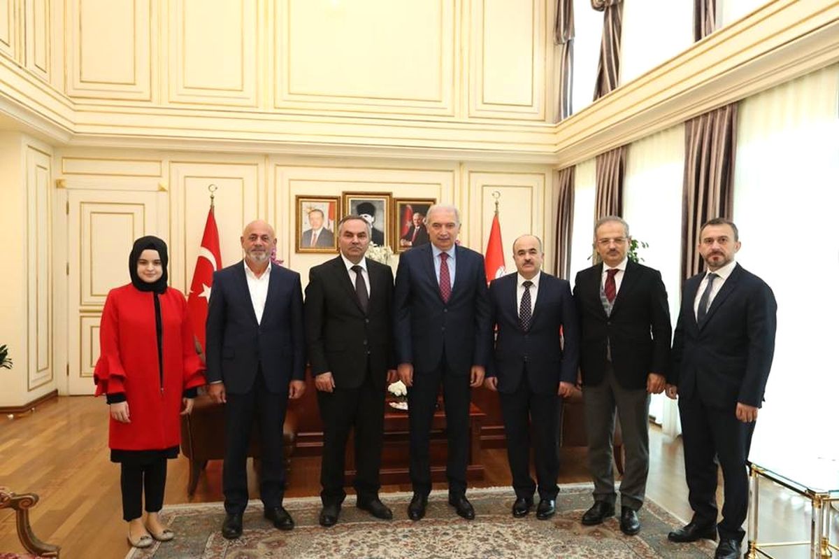 İbb Başkanı Uysal\'a Düzce\'den Ziyaret