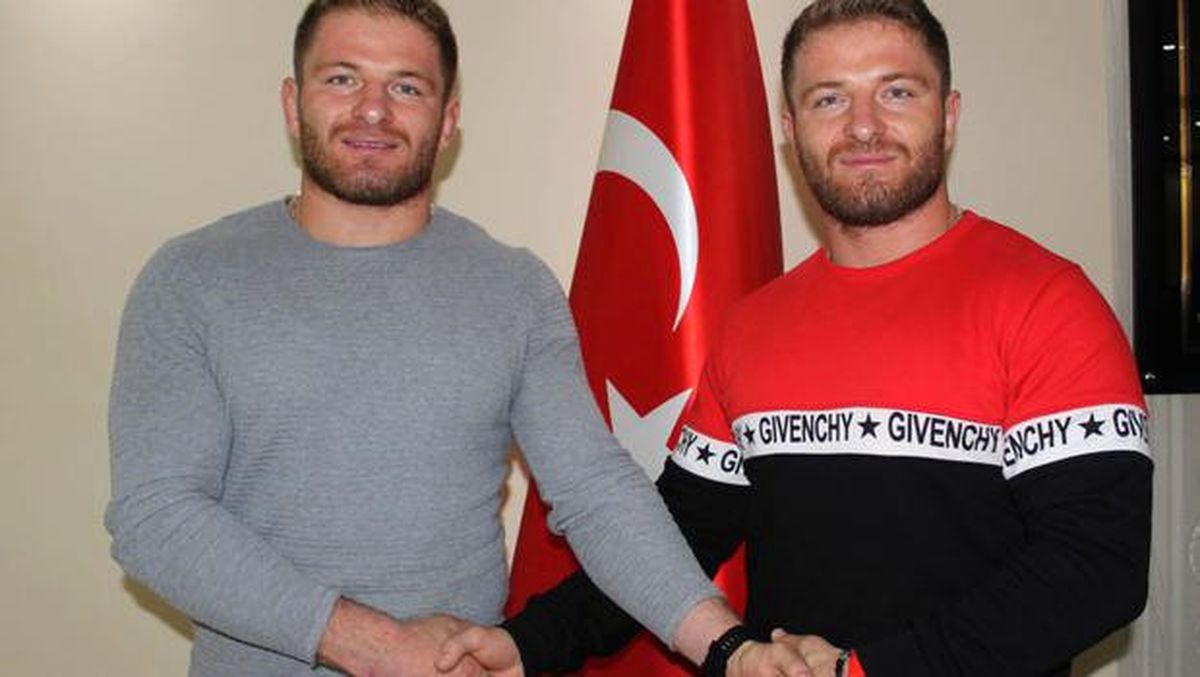 İkiz Başpehlivanlar Öğrencilerle Buluştu