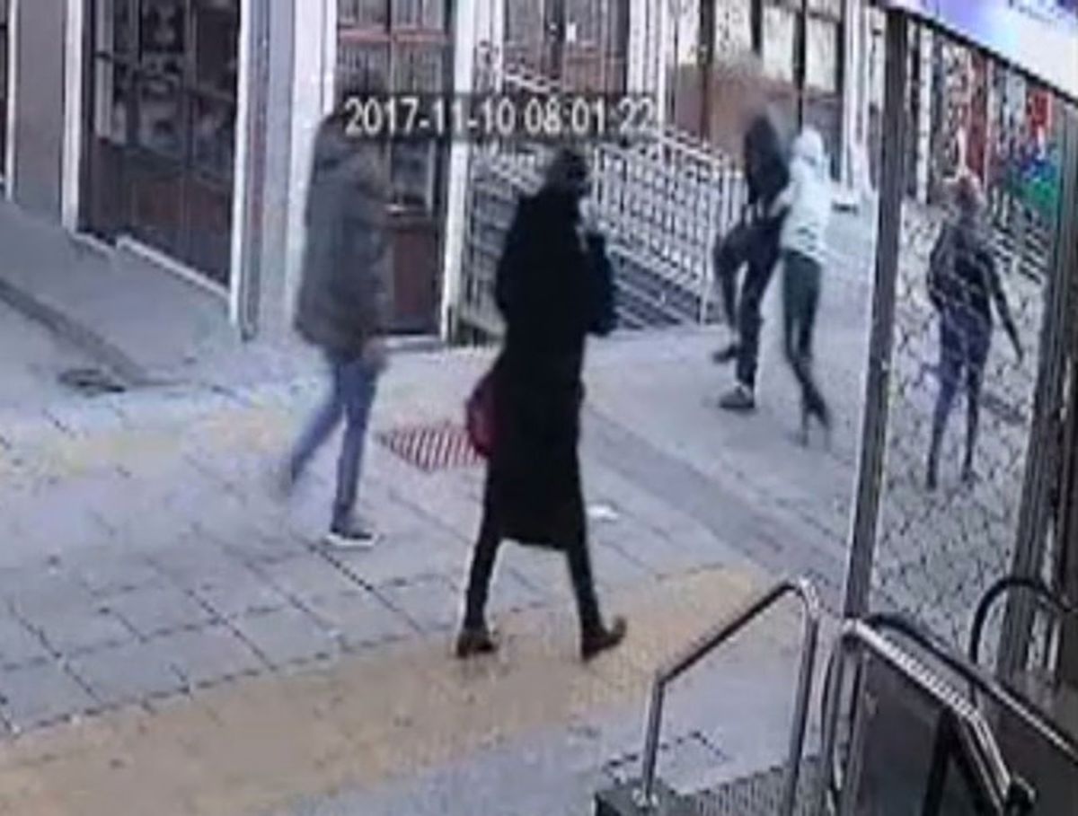 İranlı Turistin Cebinden Parasını Böyle Gasp Ettiler