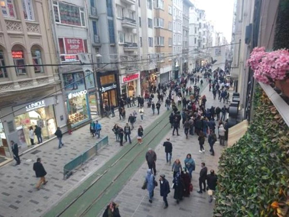 İstiklal Caddesi\'nde \'Yeşil\' Yol