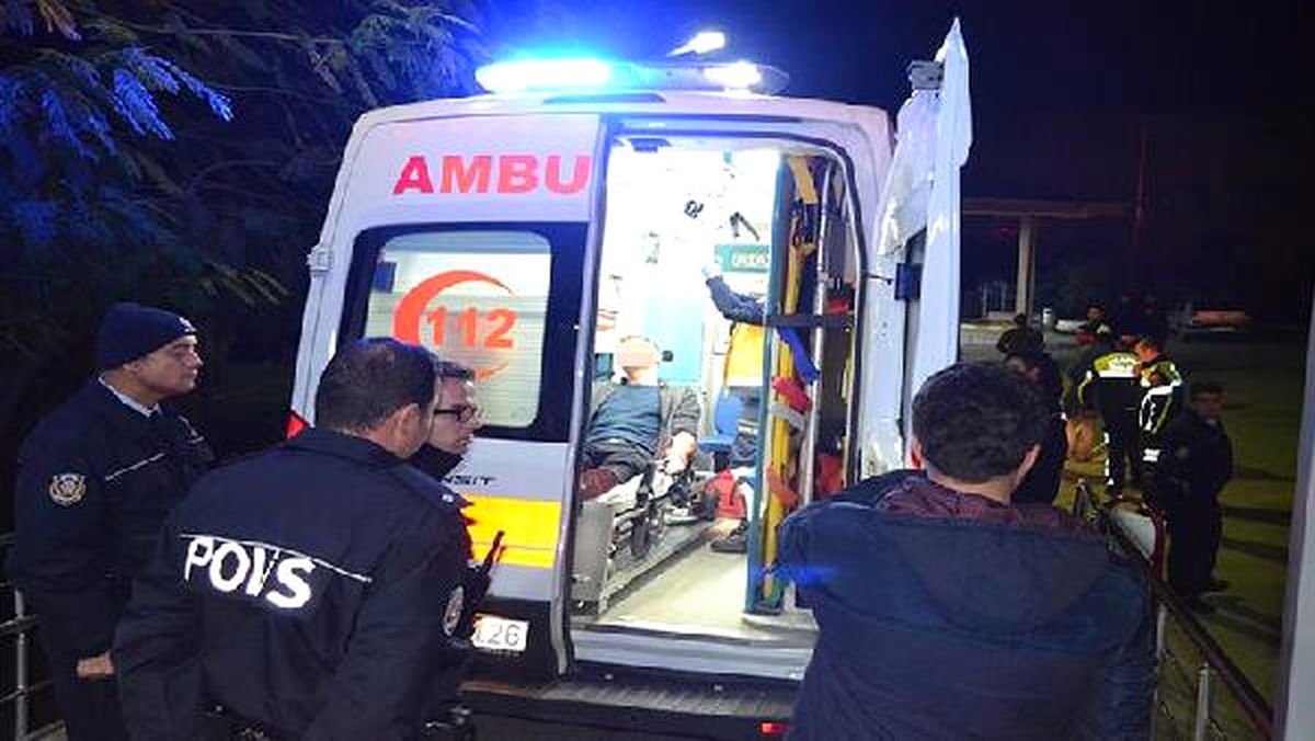 Kavga Eden 17 Yaşındaki 2 Genç Yaralandı