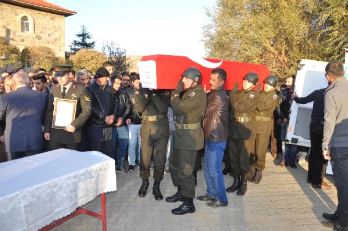 Kazada Ölen Uzman Çavuş, Yozgat\'ta Toprağa Verildi
