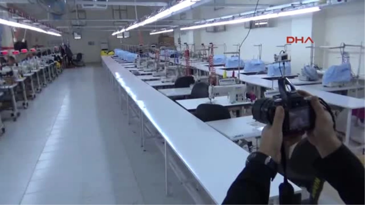 Şanlıurfa Birecik\'te Tekstil Fabrikasına 100 Kadın İşçi Aranıyor