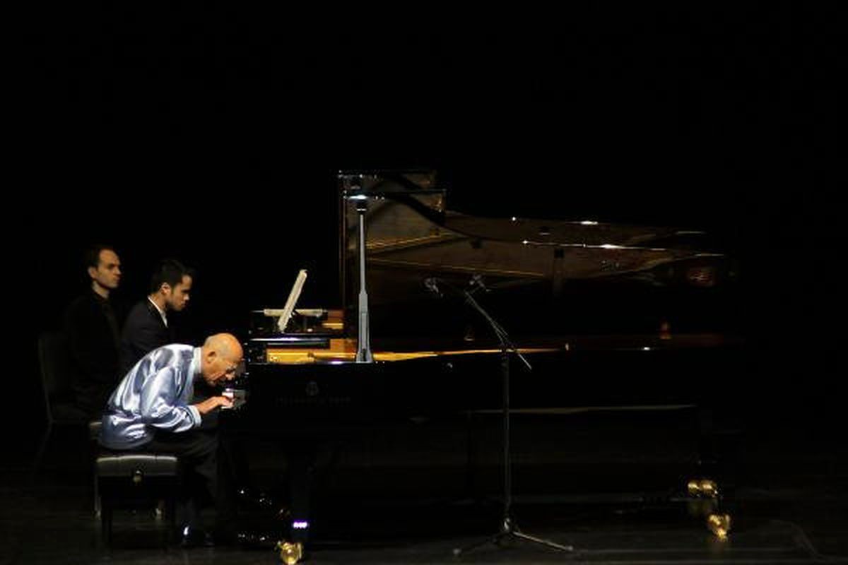 Usta Piyanist David Helfgott İstanbul\'da Ayakta Alkışlandı