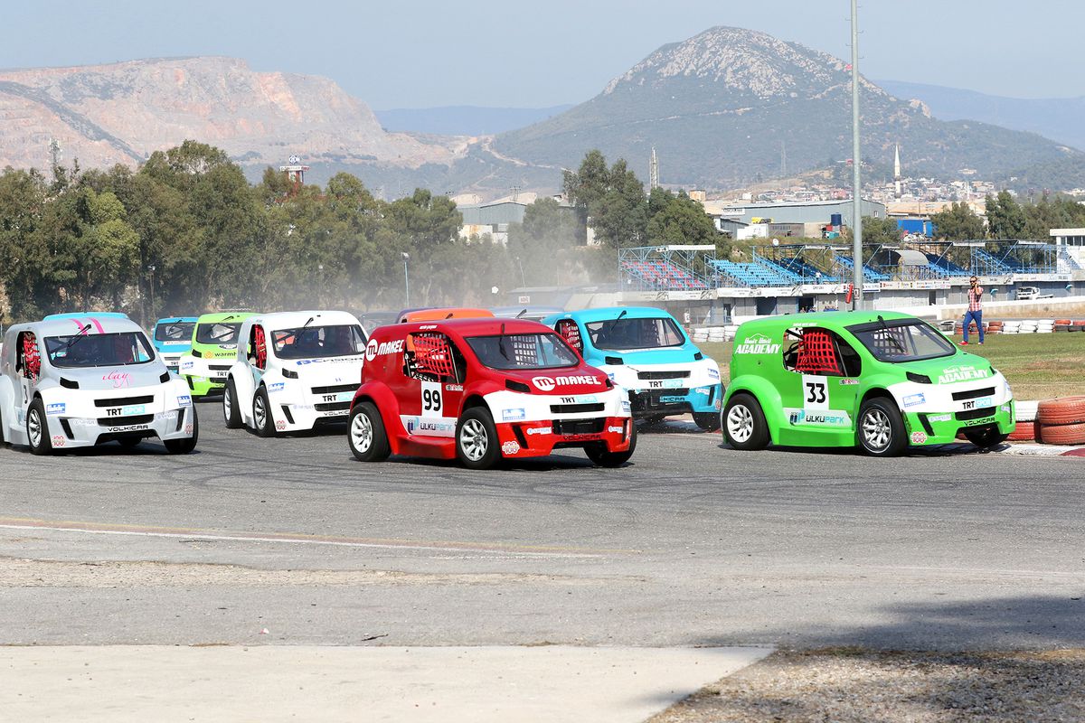 V1 Challenge\'da 5. Randevu İzmir Ülkü Park\'ta