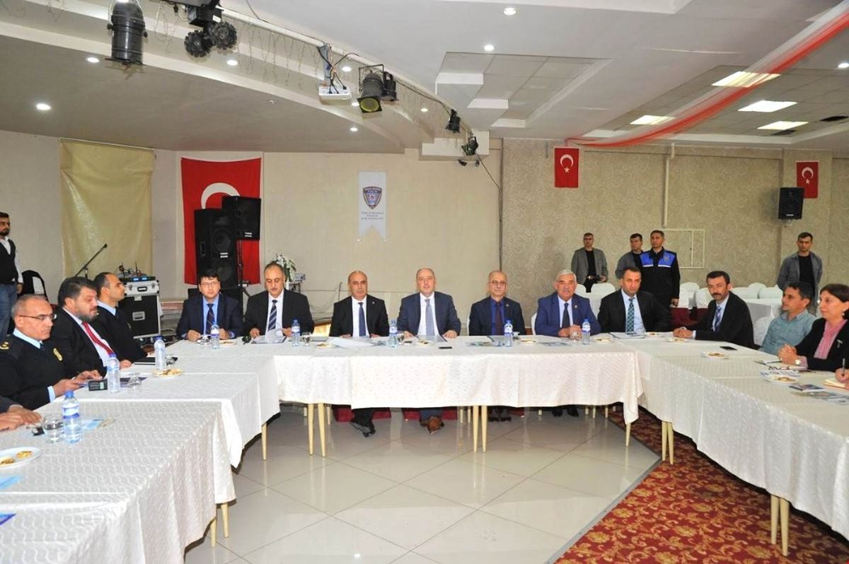 Vali Coşkun: "Muhtarlarımız İdare Olarak En Önemli Paydaşlarımızdan Biri"