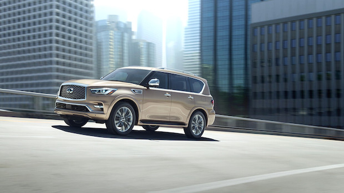 Yeni Infınıtı Qx80 Dubaı Otomobil Fuarında Tanıtıldı