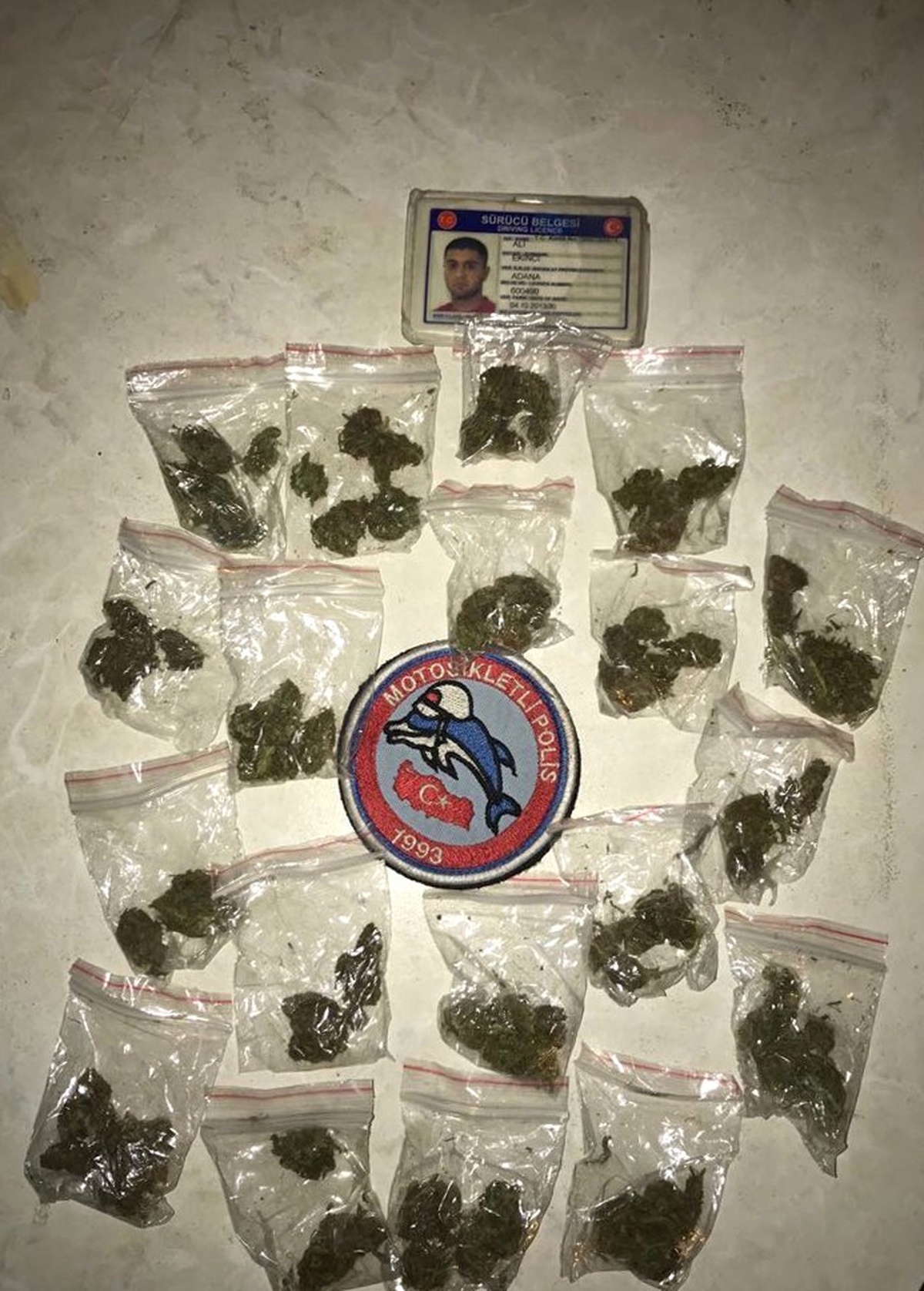 Yunus Ekipleri Zulada 19 Paket Esrar Ele Geçirdi