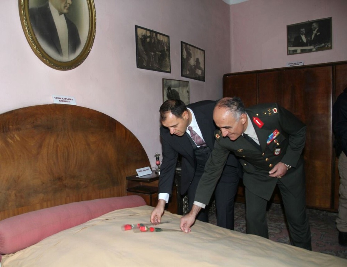 Atatürk\'ün Elazığ\'a Gelişinin 80. Yıl Dönümü
